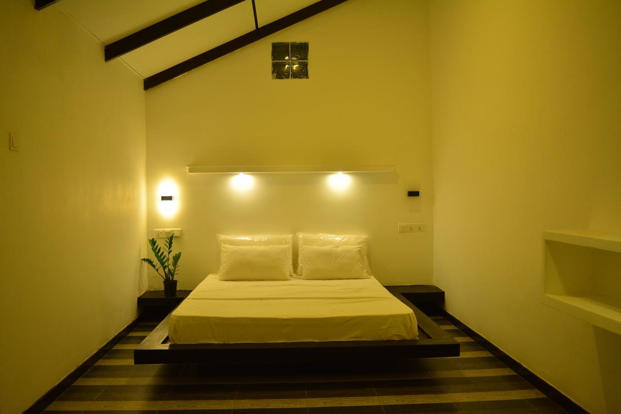 Midigama Holiday Inn Exterior foto