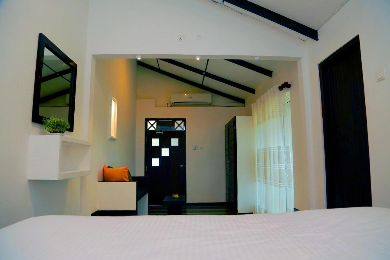 Midigama Holiday Inn Exterior foto